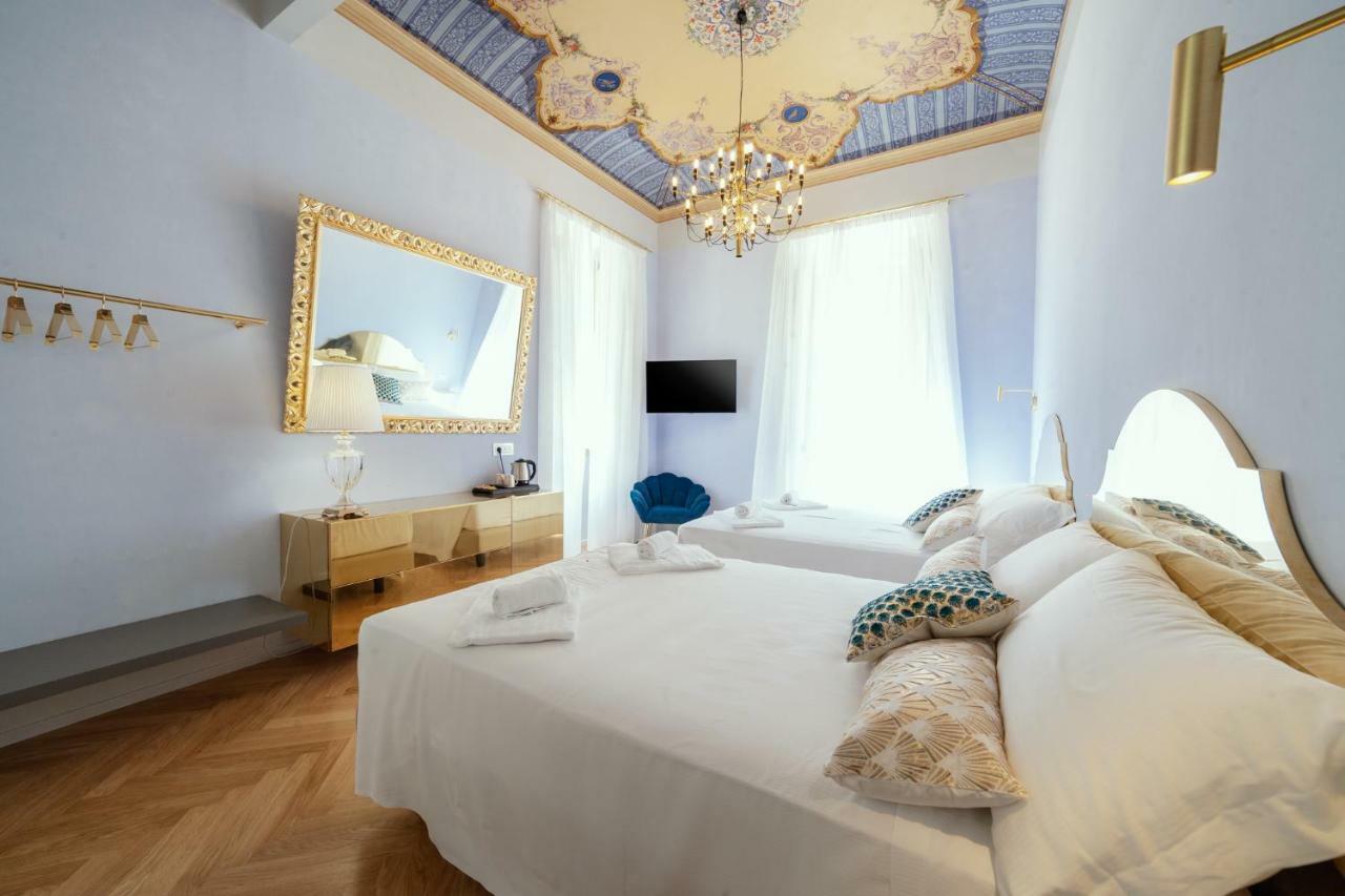 Palazzo Dei Grifoni - Luxury Suites - San Benedetto del Tronto Buitenkant foto